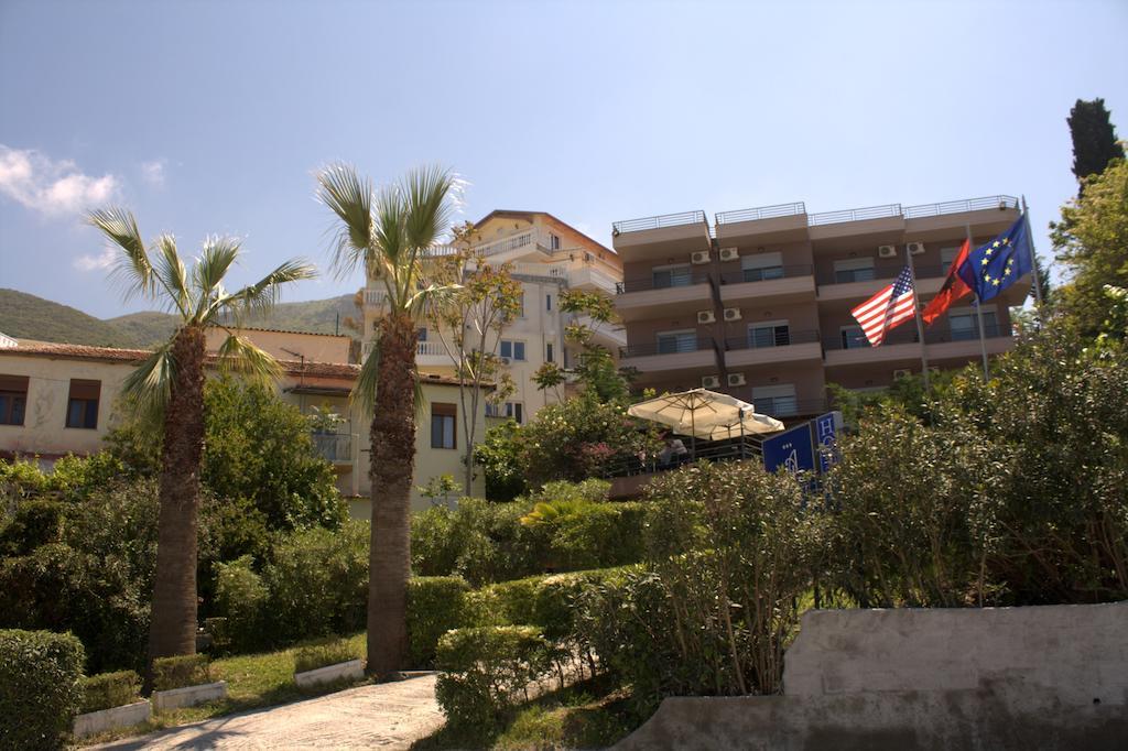 Ambasador Hotel Vlore Exterior photo