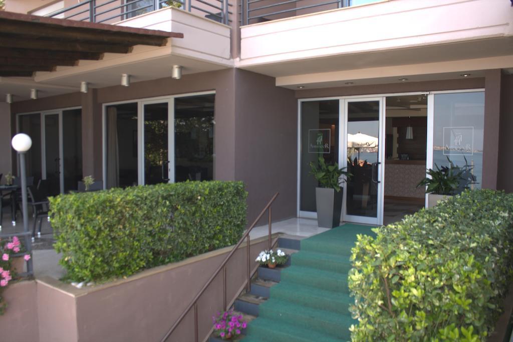 Ambasador Hotel Vlore Exterior photo