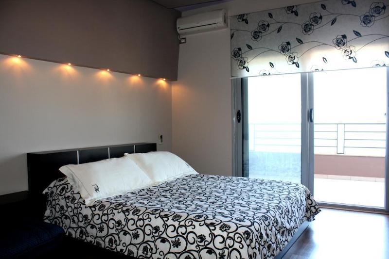 Ambasador Hotel Vlore Exterior photo