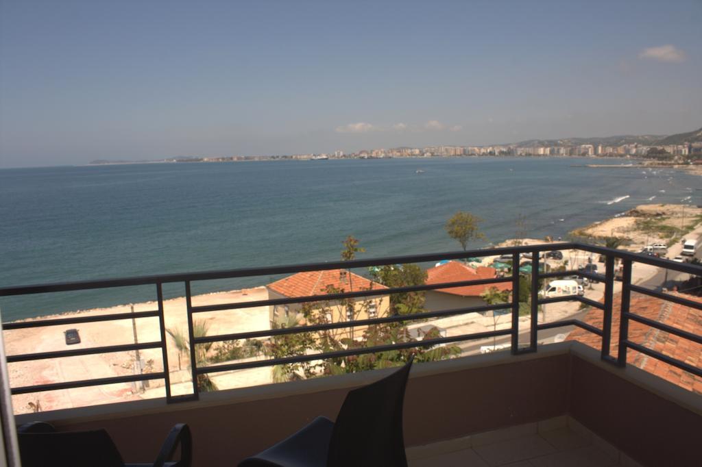 Ambasador Hotel Vlore Exterior photo