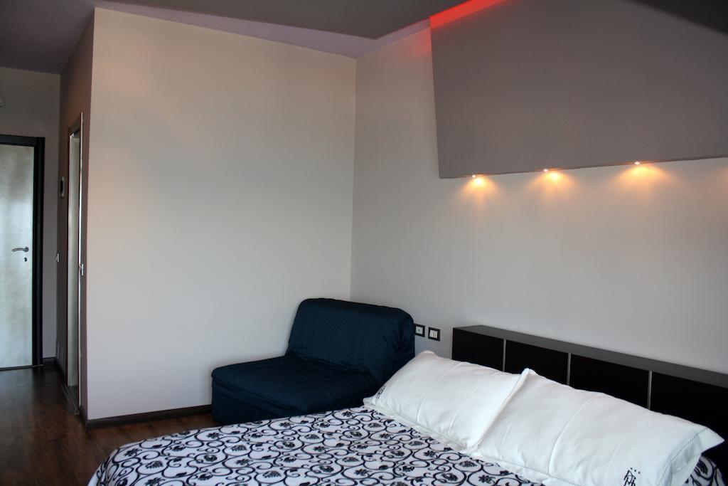 Ambasador Hotel Vlore Exterior photo