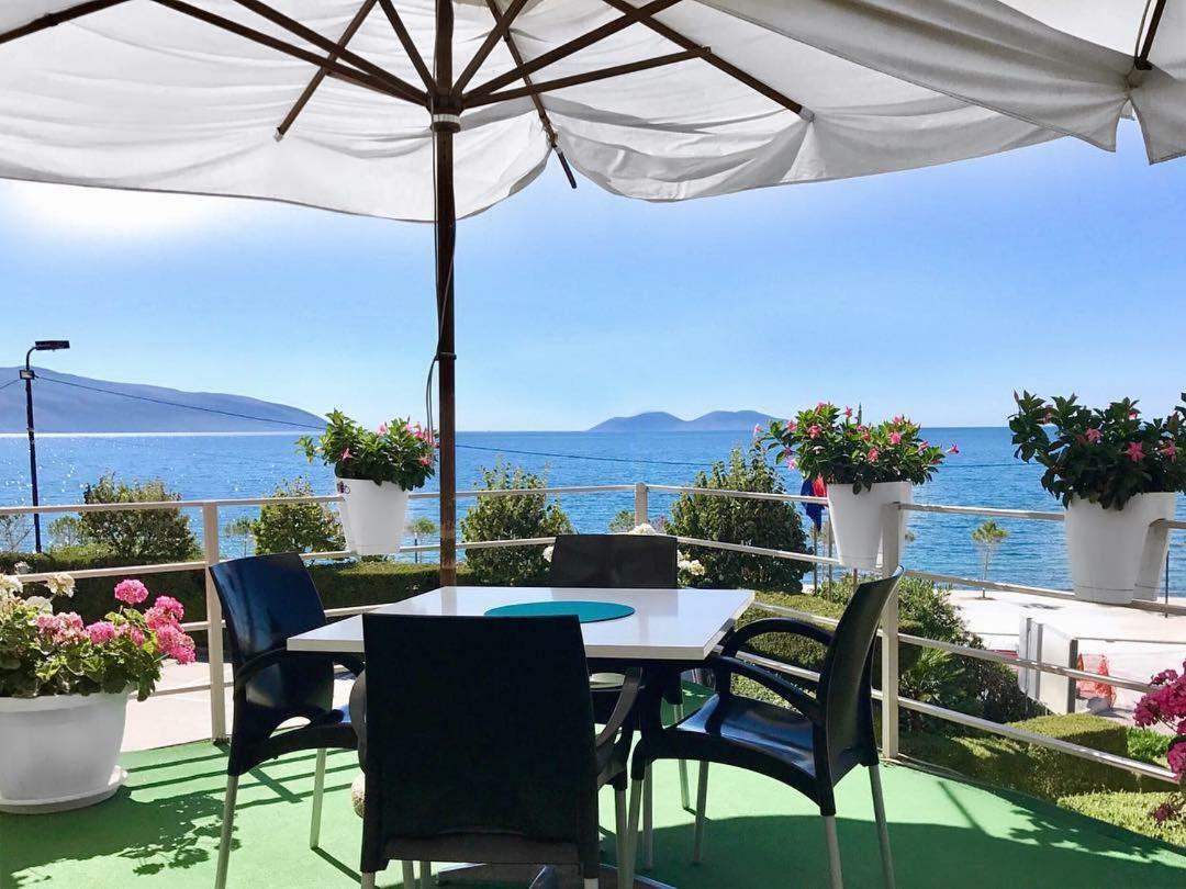 Ambasador Hotel Vlore Exterior photo